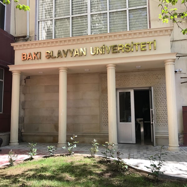 BSU-nun kafedra müdiri Albaniyada çıxış etdi - FOTO