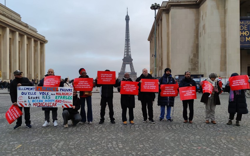 Parisdə “Dekolonizasiya gününə” həsr olunmuş etiraz aksiyası keçirilib