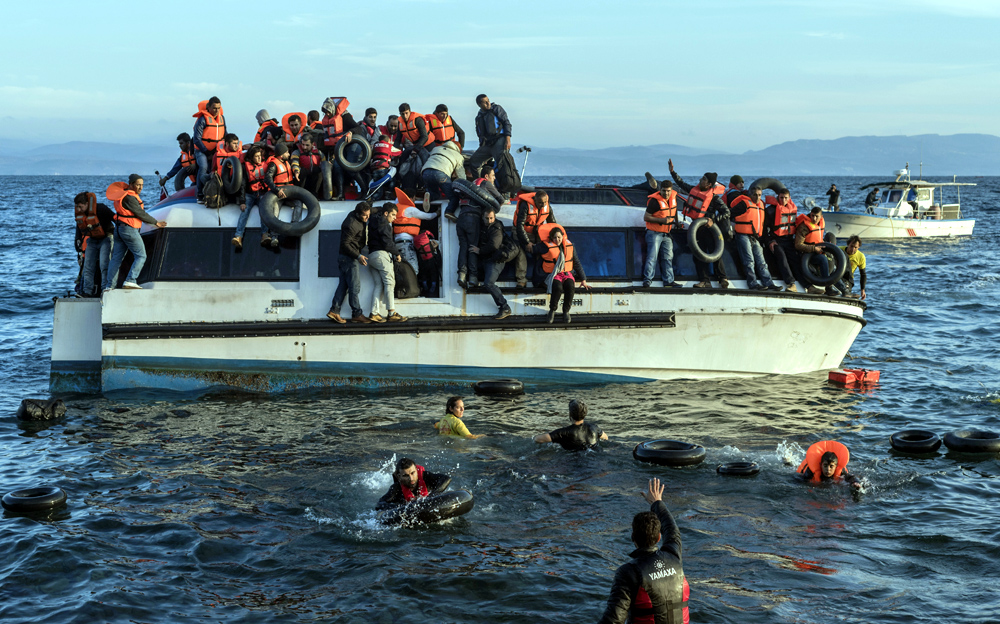 Avropa və Amerikada miqrantlara qarşı təzyiqlər artır 