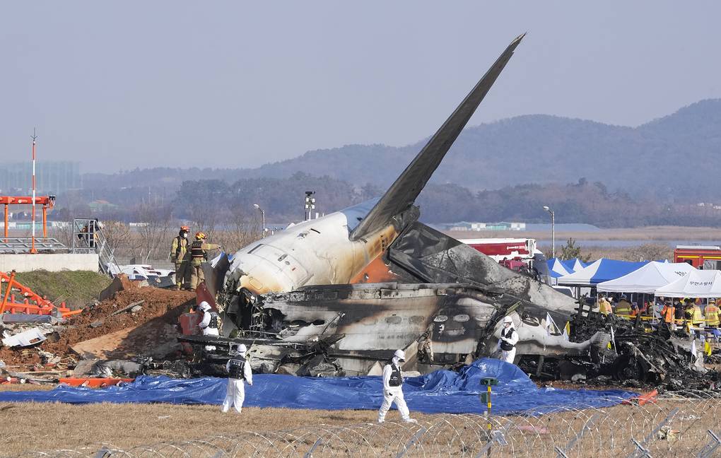 Cənubi Koreya təyyarə qəzasından sonra bütün Boeing 737-800-ləri yoxlayacaq