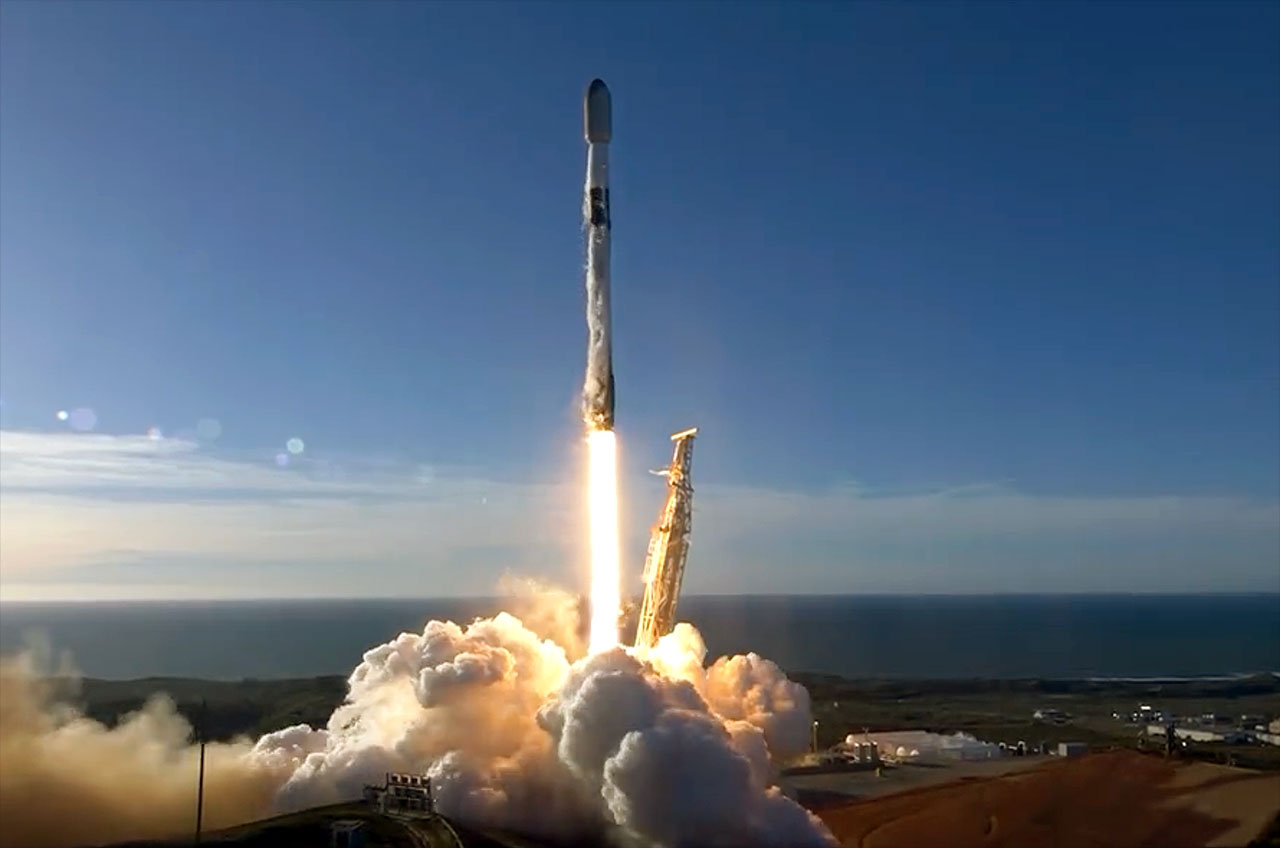 SpaceX daha bir qrup Starlink internet peykini orbitə buraxdı