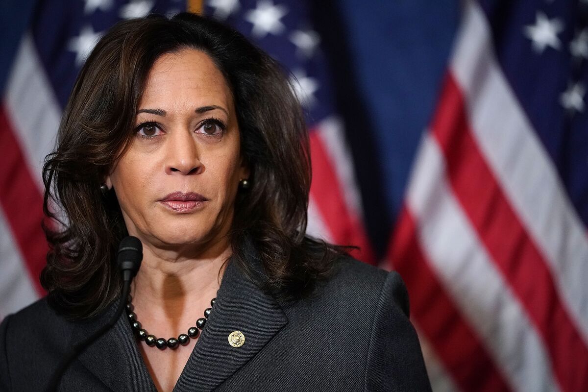 Kamala Harris tələbələri seçkiyə bu üsulla cəlb edib