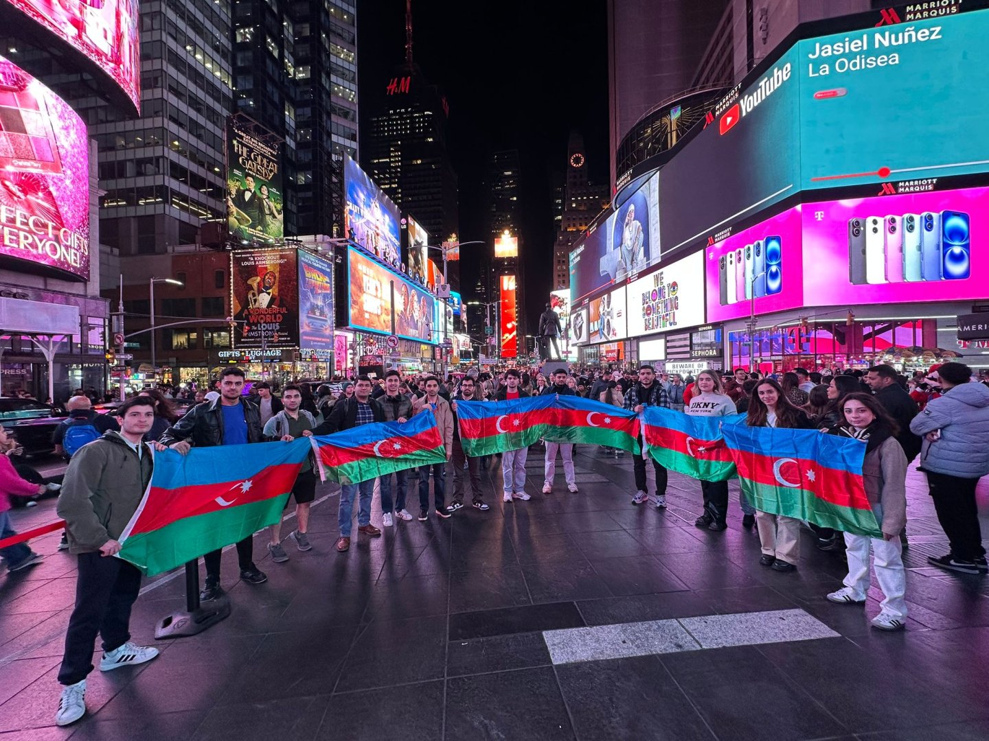 Nyu Yorkda Zəfər Günü və Dövlət Bayrağı Gününə həsr olunan məlumatlandırma aksiyası keçirilib