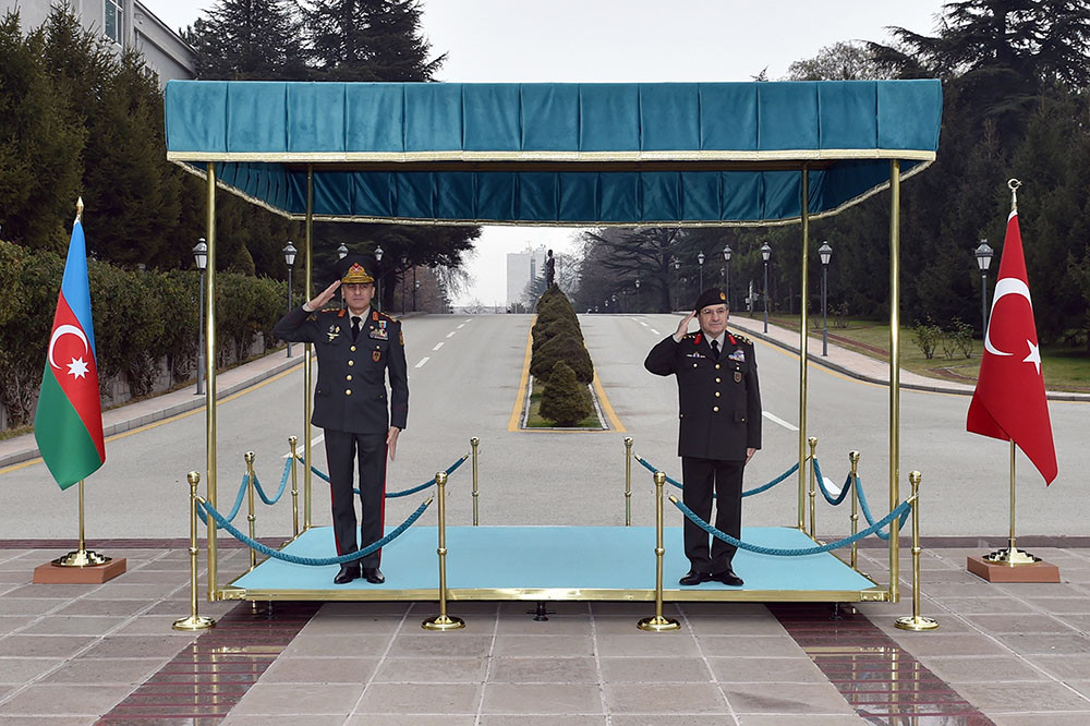 Hikmət Mirzəyev türkiyəli generalla görüşüb