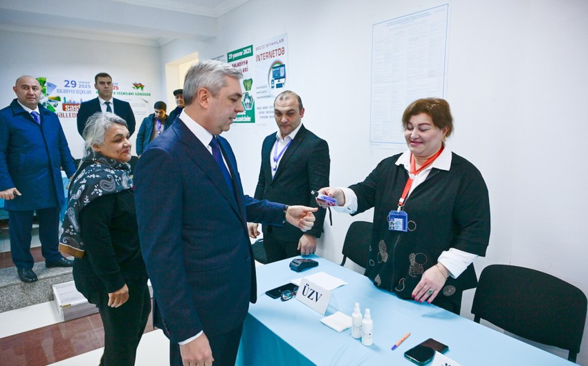 Samir Nuriyev səs verib