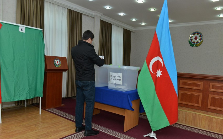 Məhkumlar səsvermədə iştirak ediblər