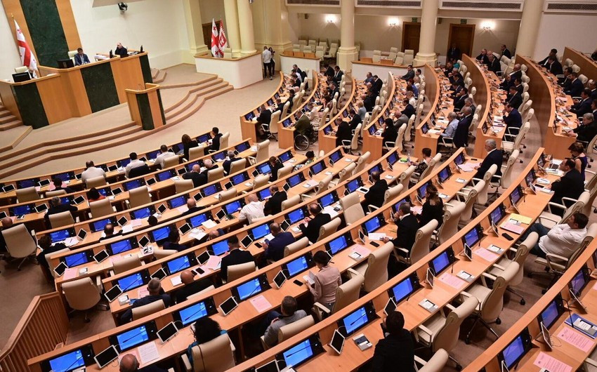 Gürcüstan parlamenti nizamnamə dəyişikliklərini qəbul edib