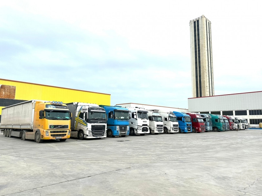 Azərbaycandan Ukraynaya elektrik avadanlıqlarından ibarət növbəti yardım göndərilib