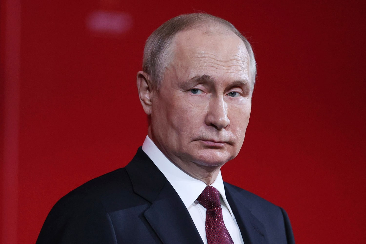 Putin fırıldaqçılığa qarşı tədbirlərin gücləndirilməsini tapşırdı