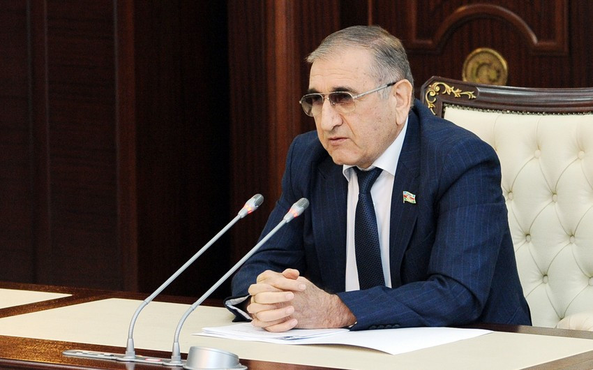 "Bələdiyyə üzvləri qanunları pozurlar"
