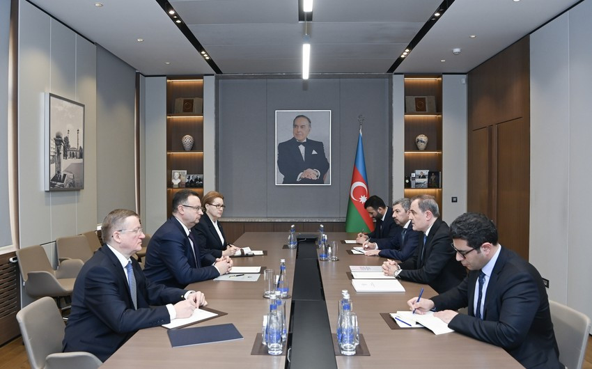 Ceyhun Bayramov Dmitri Pineviçi qəbul edib