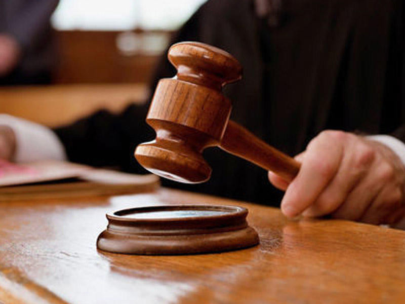 Dələduzluqda ittiham olunan "jurnalistlərə" cəza tələb olunur