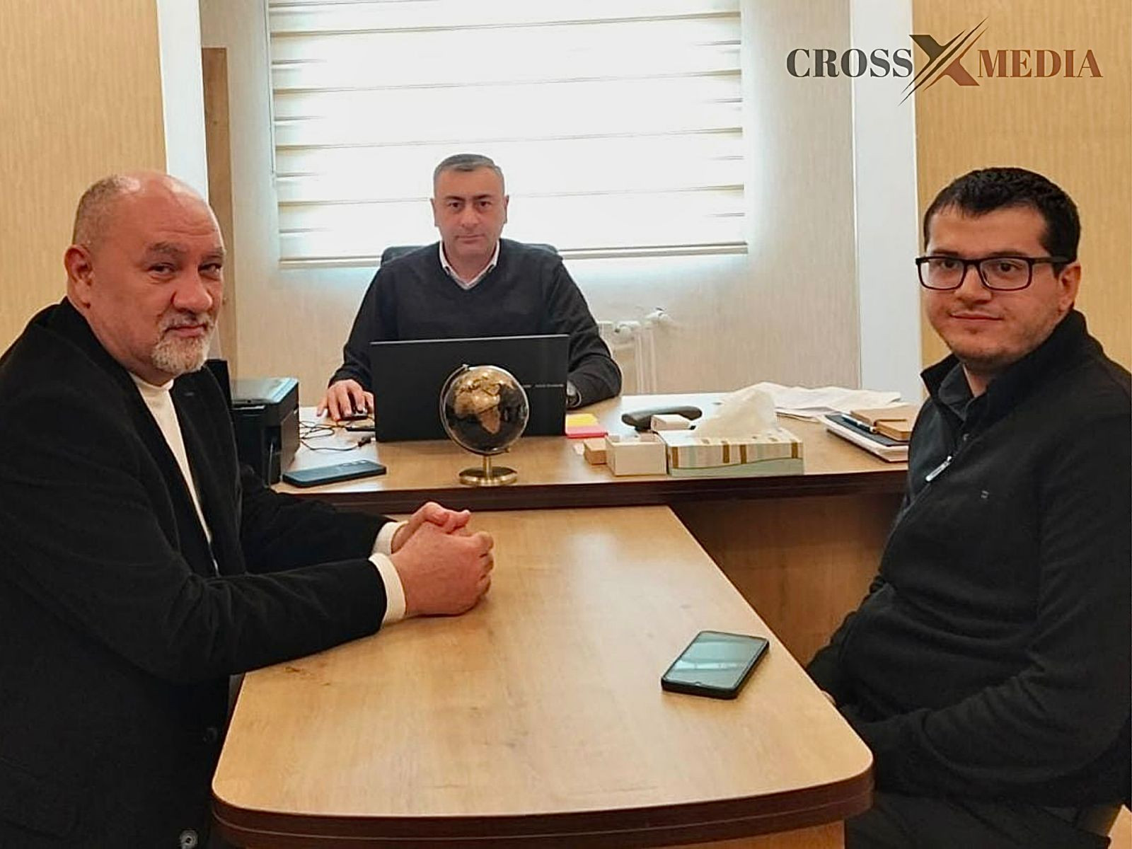BDU-nun professoru Crossmedia.az-ın qonağı olub