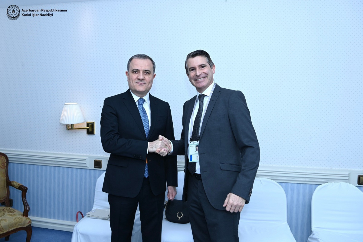 Ceyhun Bayramov Bavariyanın naziri ilə görüşüb