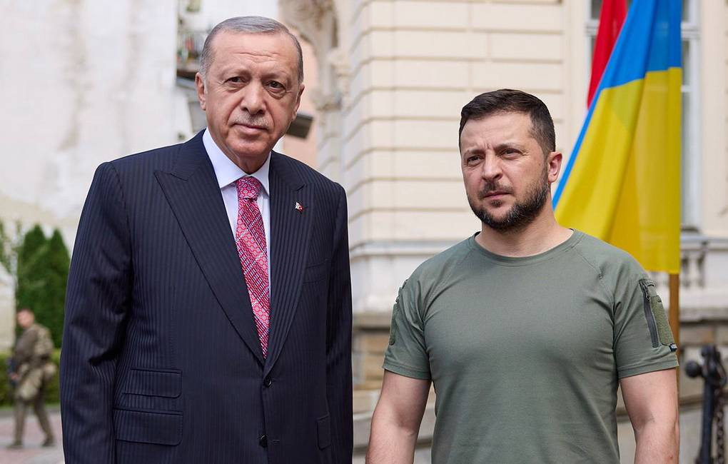 Zelenski Türkiyəyə gedib