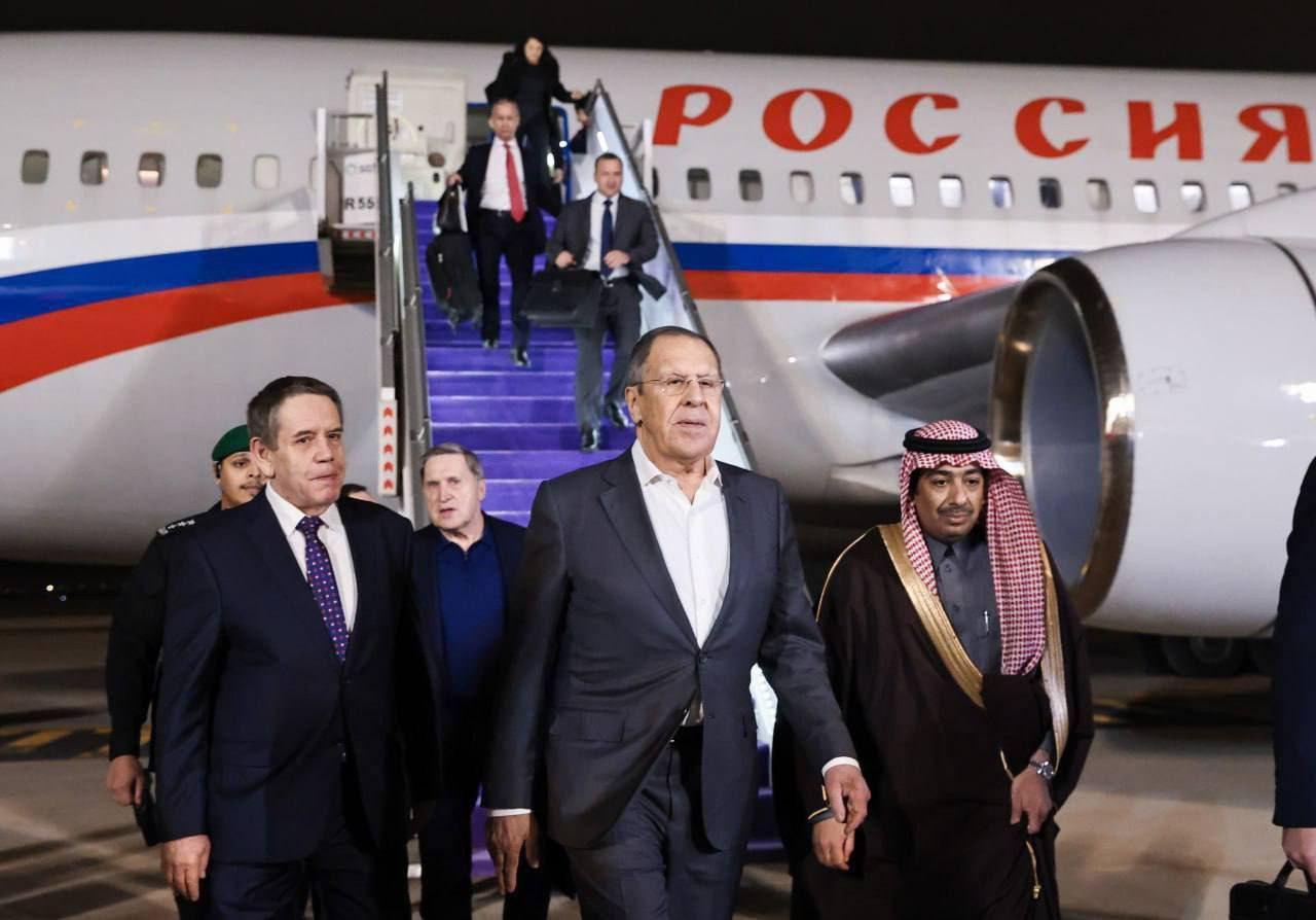 Lavrov: Ukrayna hər hansısa şərti diktə edəcək gücdə deyil