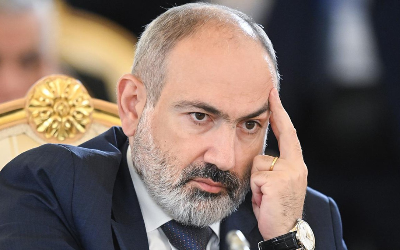 Paşinyan xahiş etdi, Petrosyan səfirlərlə görüşə başladı
