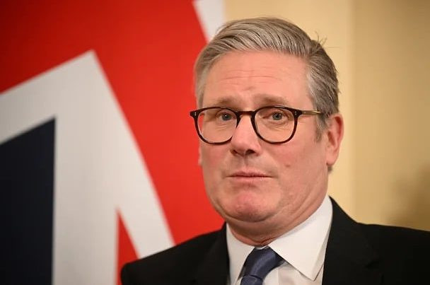Britaniyanın baş nazirindən Trampa TƏKLİF