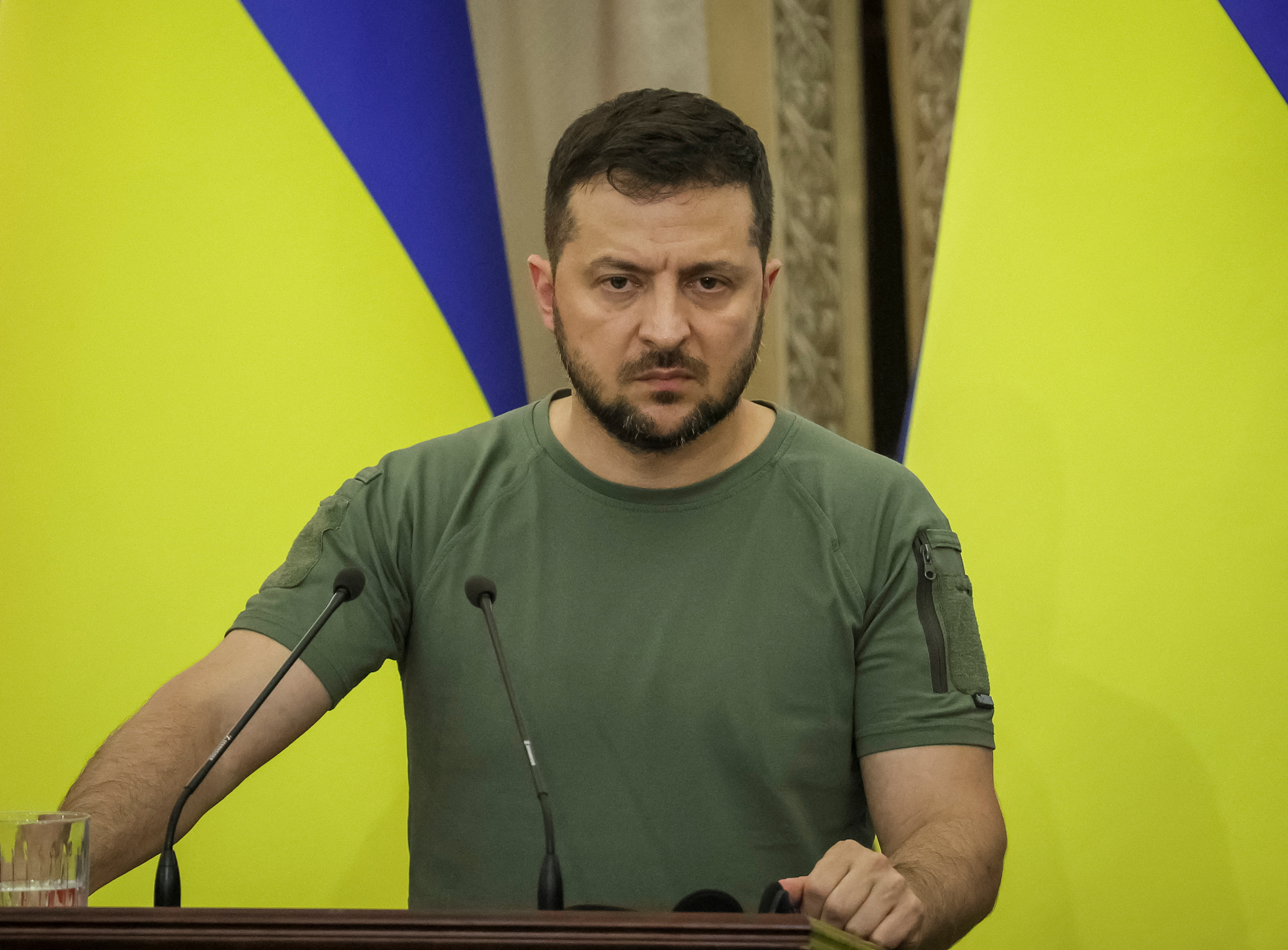 Zelenski müqaviləni imzalamaqdan imtina etdi