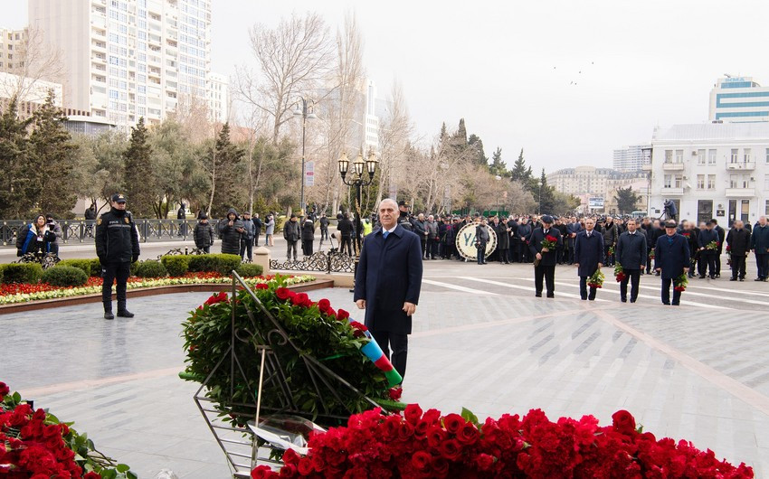 DTX əməkdaşları “Ana harayı” abidəsini ziyarət ediblər