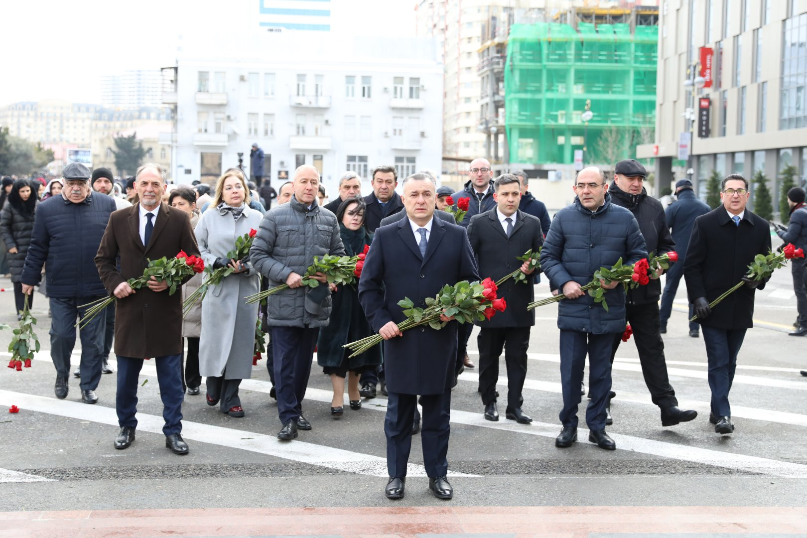 Səhiyyə Nazirliyinin rəhbərliyi Xocalı soyqırımı qurbanlarının xatirəsini ehtiramla yad edib