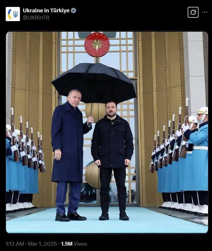 Ukraynanın Türkiyədəki səfirliyindən Zelenskiyə dəstək paylaşımı
