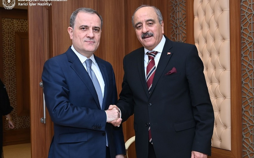 Azərbaycan və Tunis arasında çoxtərəfli əməkdaşlığın perspektivləri müzakirə olunub