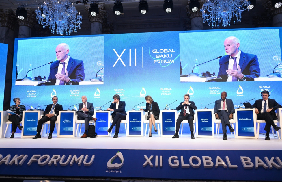 Qlobal Bakı Forumunda “Yeni dünya üçün yeni texnologiyalar” adlı panel iclas keçirilib