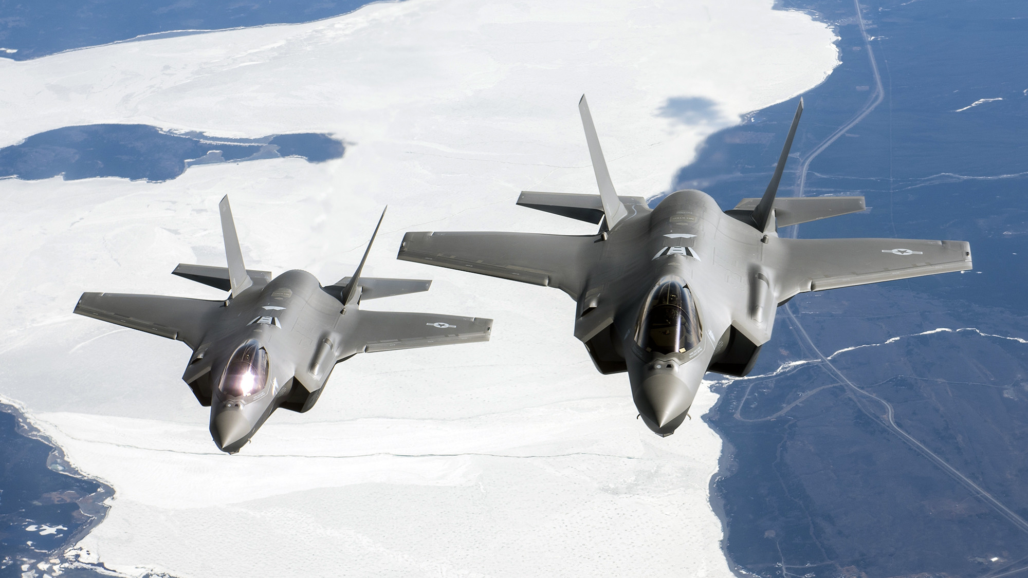 Kanada F-35 qırıcılarına alternativ axtarır