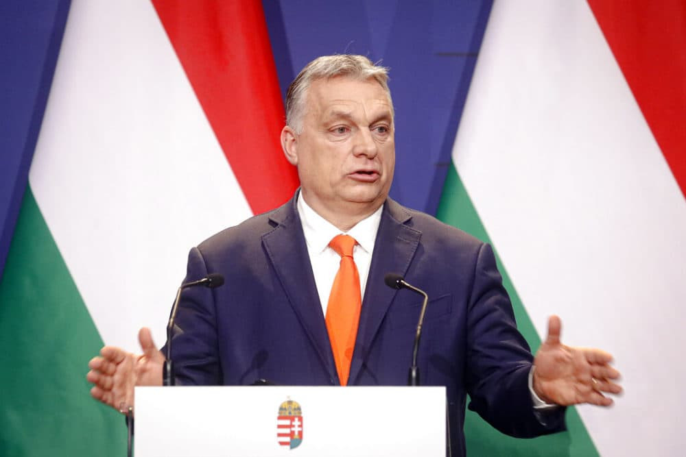 Orban: Avropa İttifaqı gücsüzdür və ABŞ-yə   uduzacaq