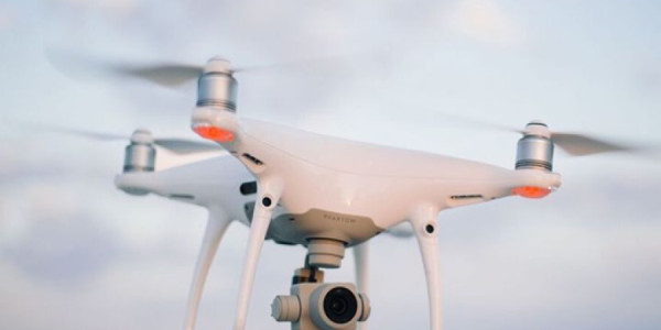 Polşa hərbi texnikalarını Ukrayna cəbhəsinə aparır