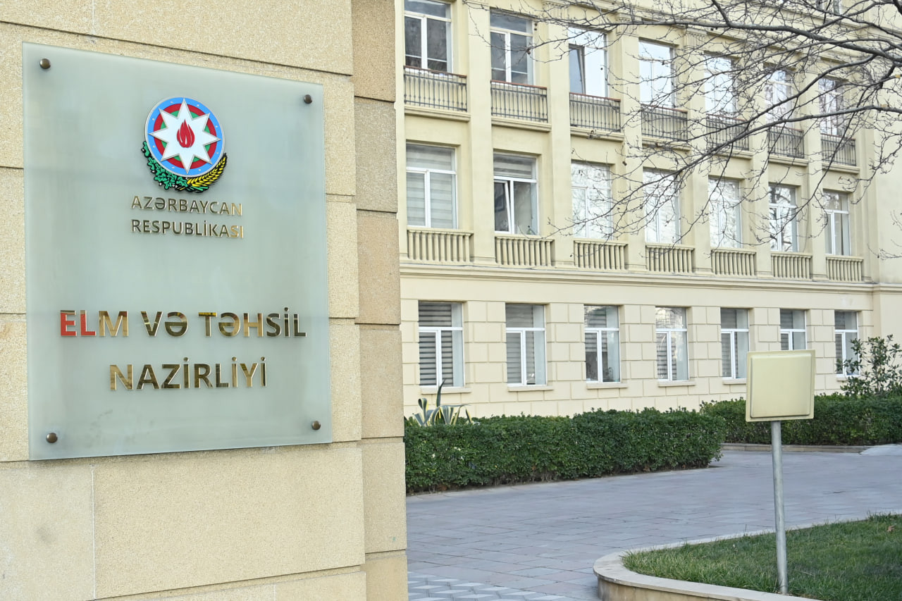 Bu gündən birinci siniflərə şagird qəbuluna başlanılır