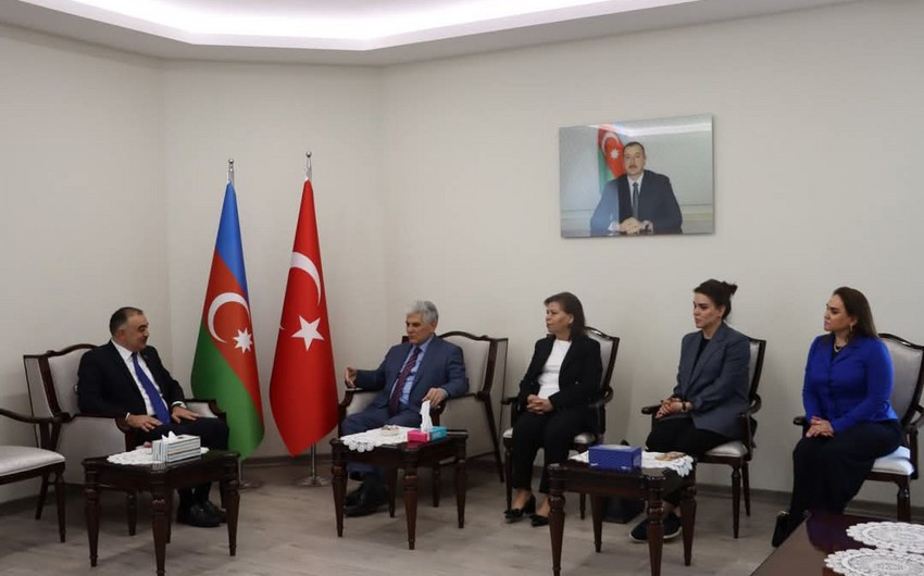 Türkiyə və Azərbaycan ali təhsil müəssisələri arasında əməkdaşlığın genişləndirilməsi müzakirə olunub