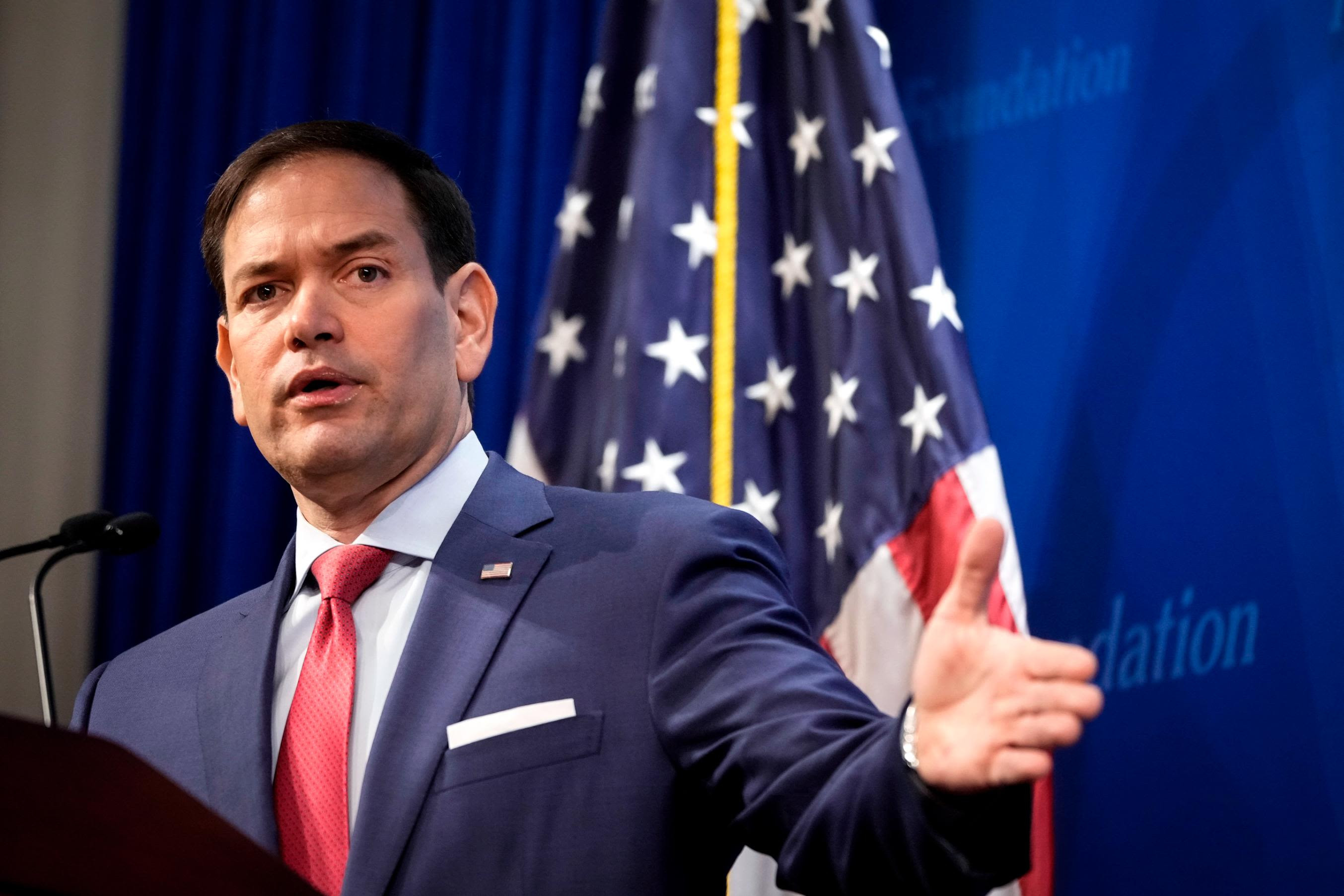 Rubio: “İran raketlərin yaradılması və terroru dəstəkləməyi dayandırmalıdır”