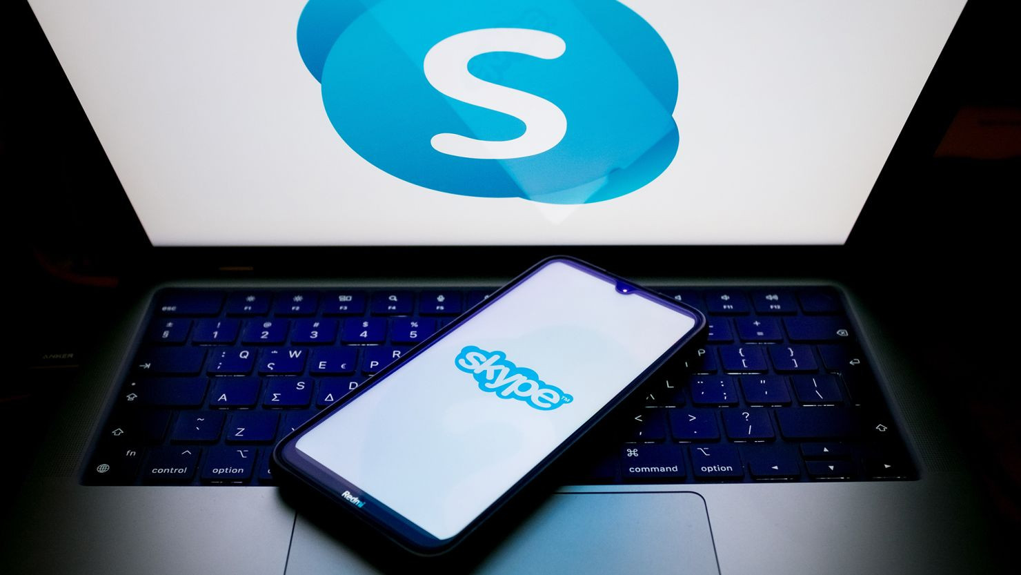 Skype bağlanır -
