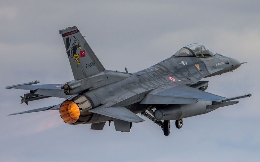 Türkiyə F-16-ları Suriyada İsrail qırıcılarını izləyib – qarşılıqlı xəbərdarlıq siqnalları göndərilib