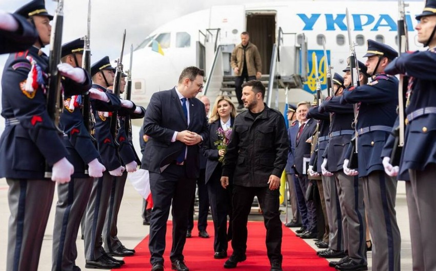 Zelenski Çexiyada səfərdədir