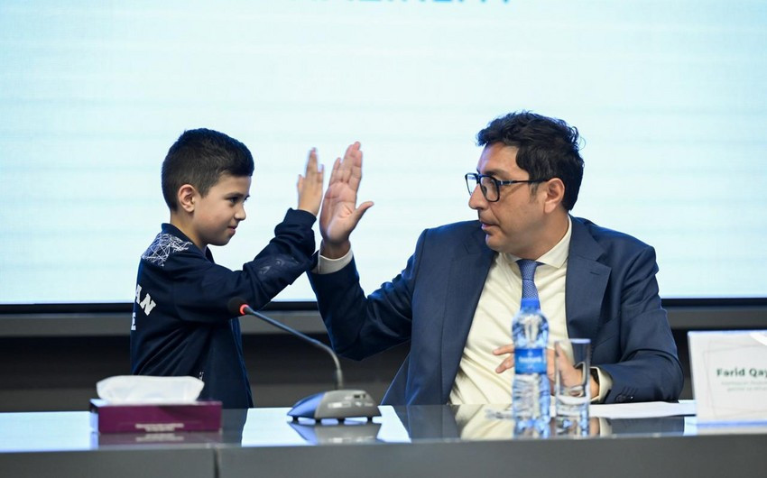 Fərid Qayıbov beynəlxalq yarışlarda ölkəmizi uğurla təmsil etmiş Azərbaycan idmançıları və onların məşqçiləri ilə görüşüb