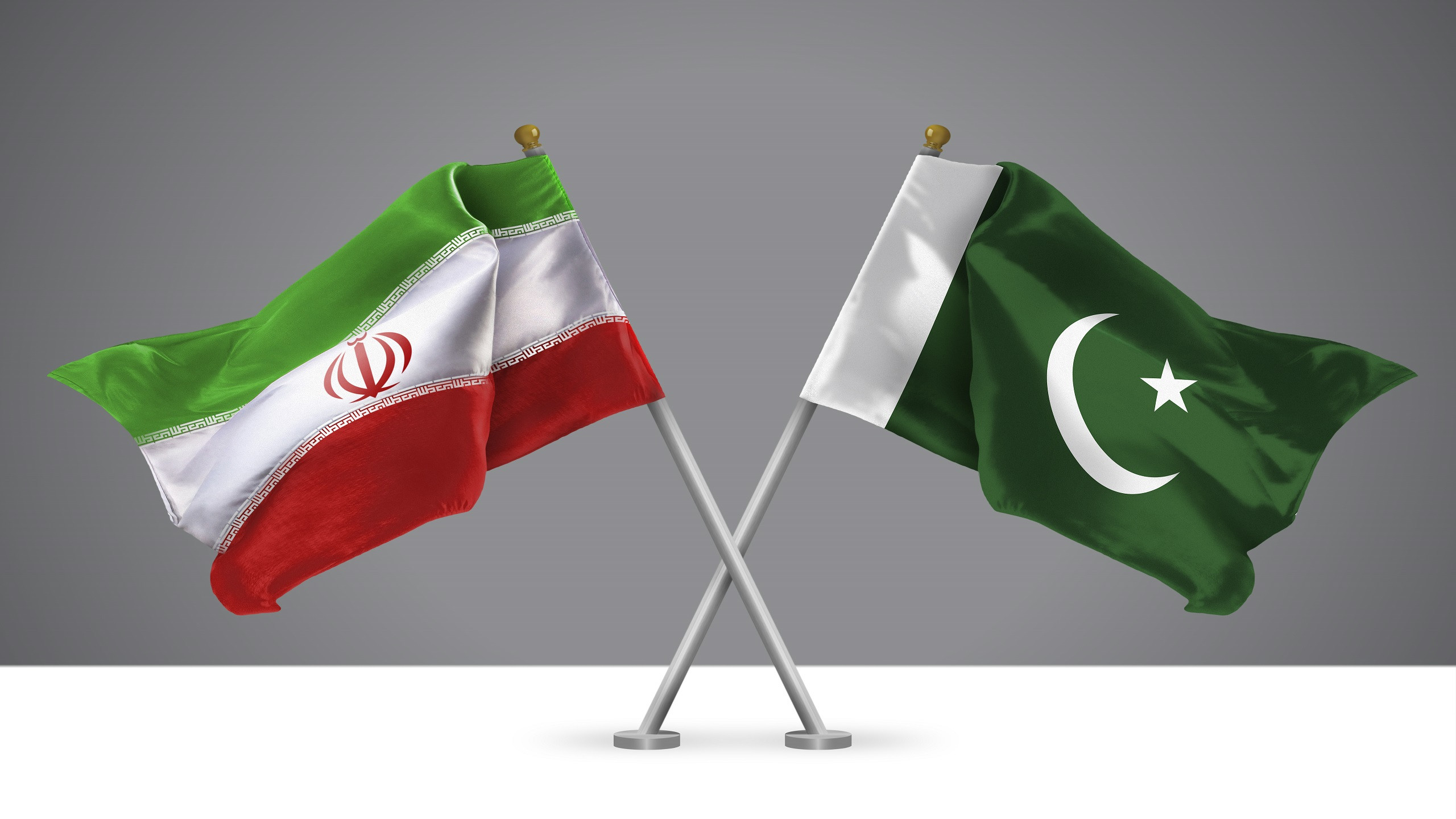İran XİN rəhbəri pakistanlı həmkarı ilə görüşüb