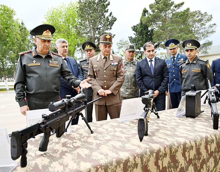 Macarıstan Müdafiə Qüvvələrinin Baş Qərargah rəisi hərbi müəssisələrdə olub