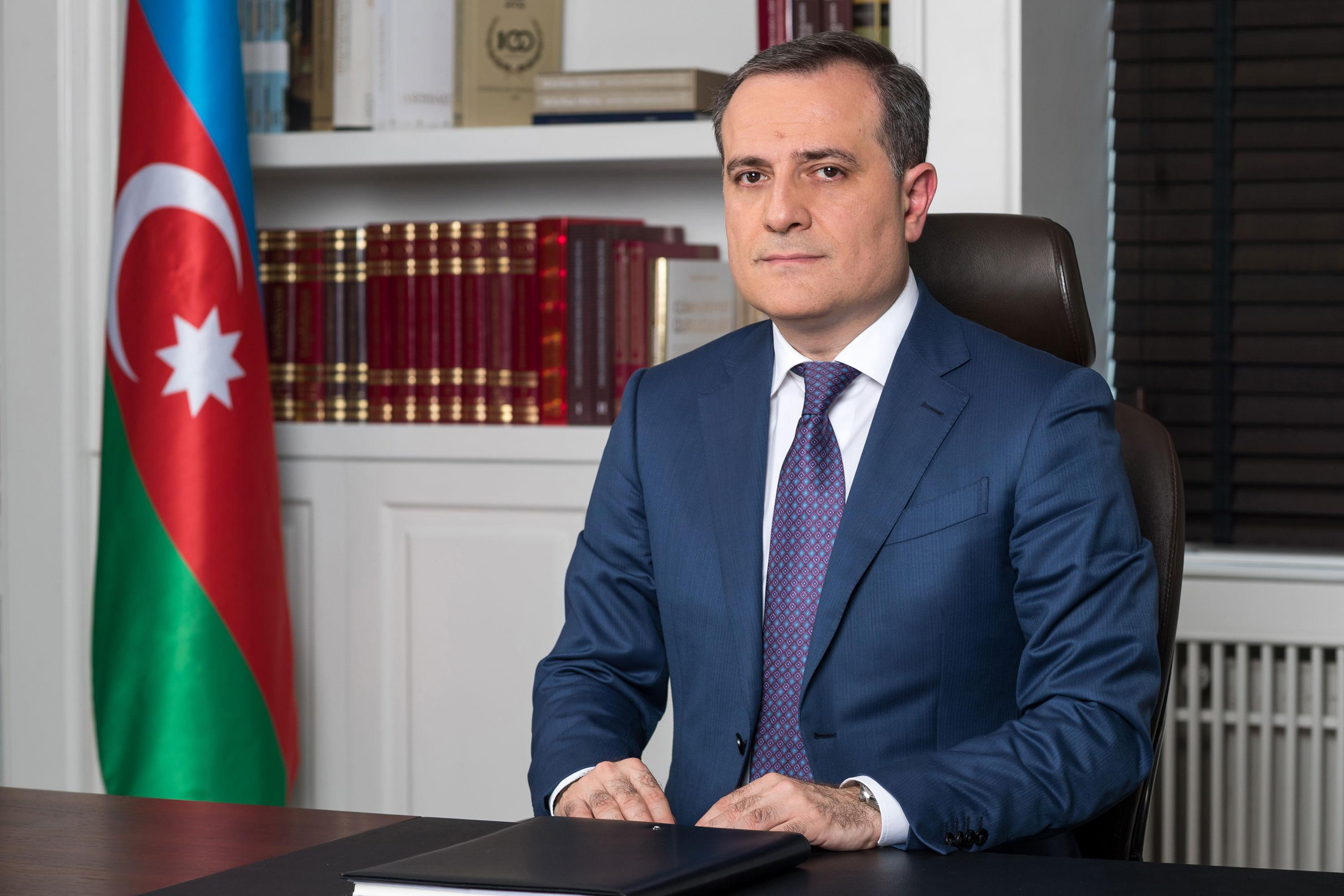 Ceyhun Bayramov İraqa rəsmi səfərə yola düşüb
