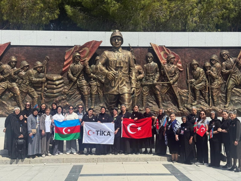 Şəhid ailələri Türkiyənin Çanaqqala şəhərini ziyarət ediblər