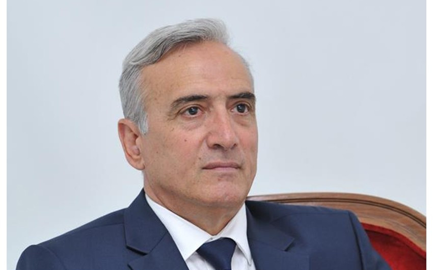 Professorla müsahibə: “Azərbaycan Prezidentinin mətbuata qayğısı bütün insanlara qayğının təzahürüdür”