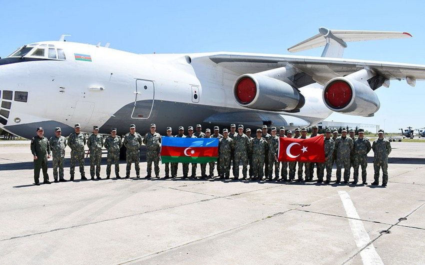 Azərbaycan Ordusunun “Anadolu Ankası – 2025” təlimində iştirak edəcək  hərbi qulluqçuları Türkiyəyə yola düşüb
