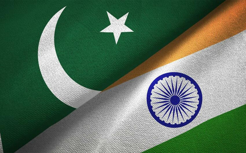 Hindistan və Pakistan qarşılıqlı hücumlarda bir-birini ittiham edir