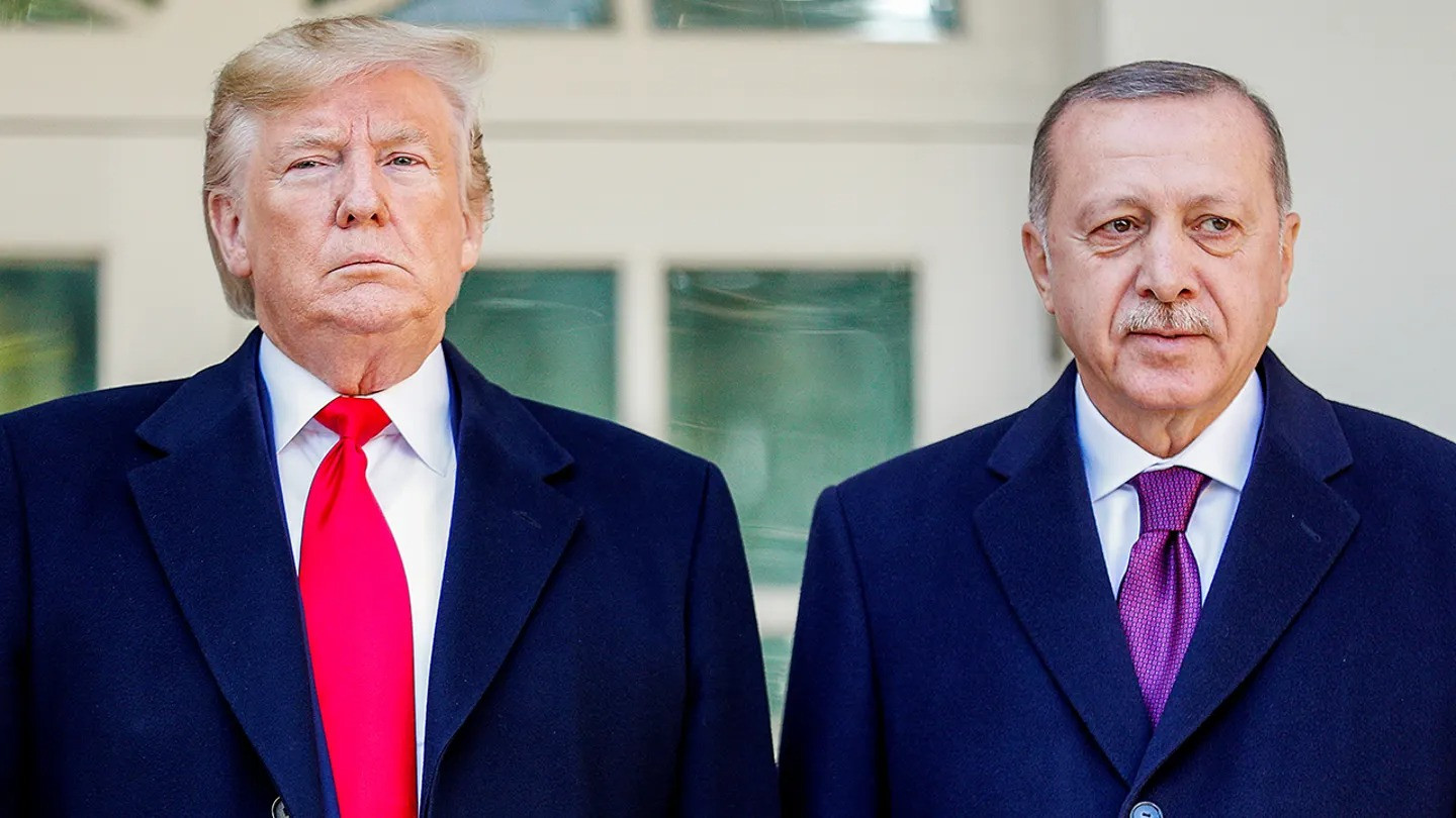 Tramp Ərdoğandan Rusiya-Ukrayna danışıqlarında vasitəçilik etməsini istəyib