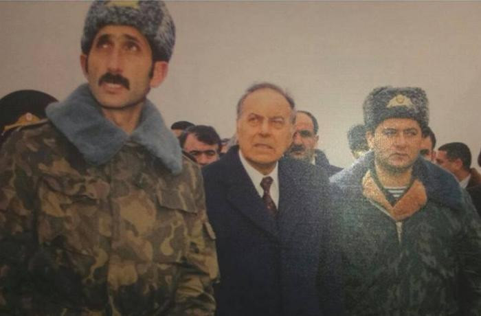 Heydər Əliyevlə dəfələrlə görüşən əfsanəvi hərbçi: "Ulu Öndərin həmin baxışlarını unuda bilmirəm"