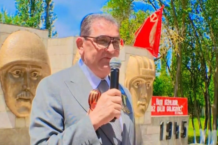 SSRİ bayrağı və “qırmızı lent” qalmaqalı: Saleh Səmə­dov Ağsaqqallar Şurasından uzaqlaşdırıldı
