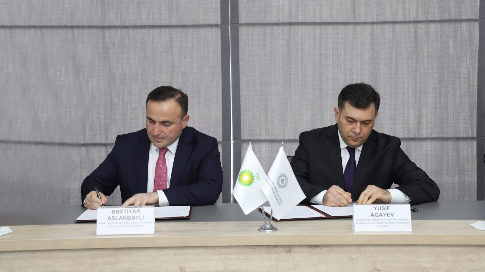 Azərbaycan Həmkarlar İttifaqları Konfederasiyasının akademiyası ilə BP arasında Memorandum imzalanıb