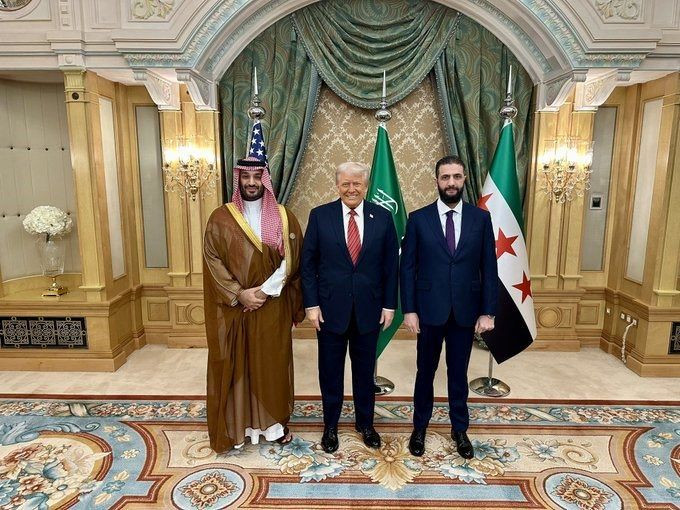 Donald Tramp Ər-riyadda Suriya lideri Əhməd Əl Şaraa ilə görüşüb